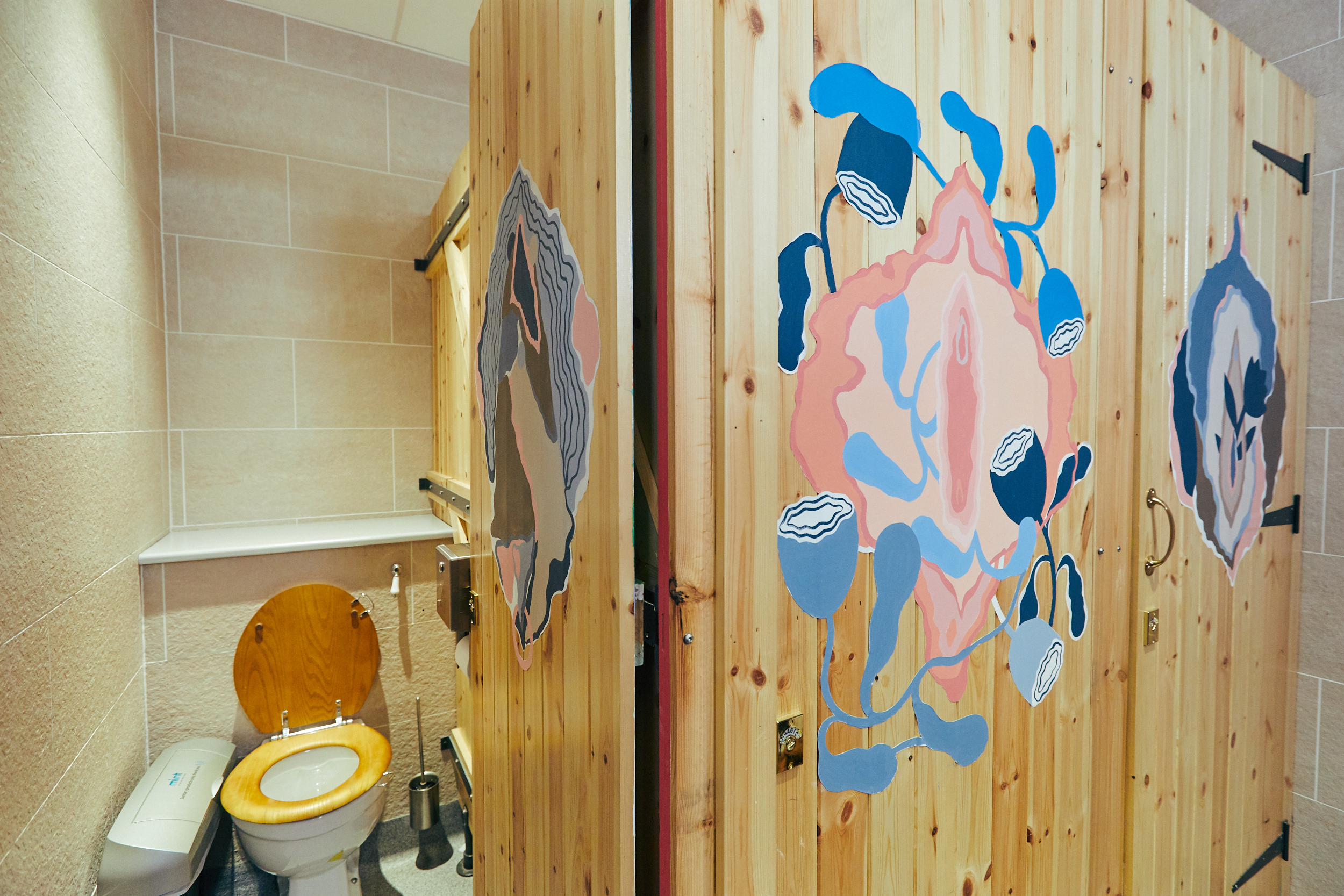 Bodyform and AMV BBDO Viva La Vulva Bathroom Takeover